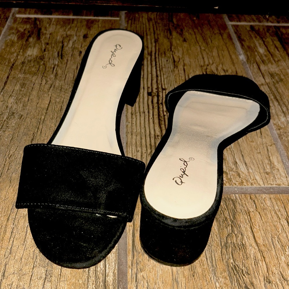 Slide-on Black Suede Sandals